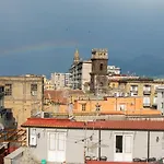 Apartman La Chiara - Mansarda In Via Duomo Nápoly
