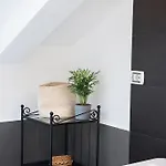 La Chiara - Mansarda In Via Duomo Apartman Nápoly
