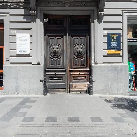 La Chiara - Mansarda In Via Duomo Apartament