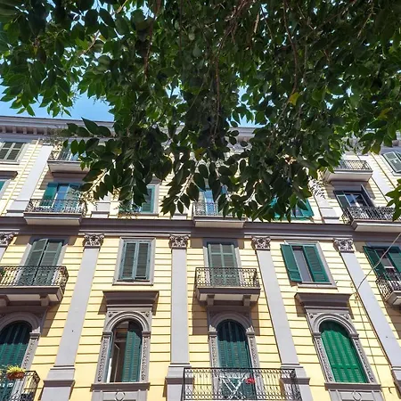 La Chiara - Mansarda In Via Duomo Apartament Neapol