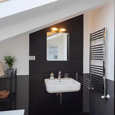 Apartament La Chiara - Mansarda In Via Duomo *